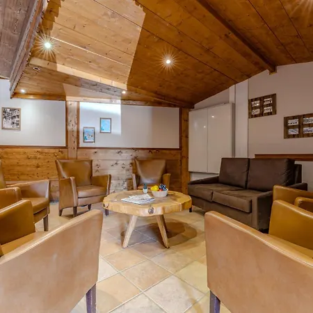 Alpine With Balcony Near The Slopes - Résidence Les Balcons De Appartamento Val Thorens